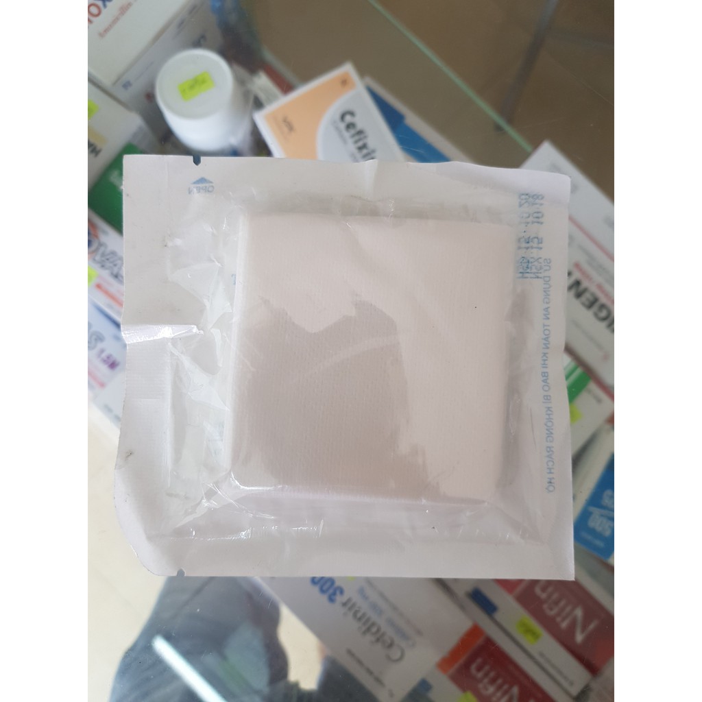 Gạc không dệt Memco (7.5*7.5*6 lớp) 5 miếng/gói 50 gói/bịch